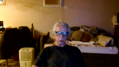 Snapshot of tom112292014 chatting on August 1, 12:21 am tom112292014 online show from August 1, 12:21 am