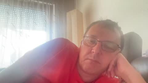 Tom online show from June 18, 2:43 pm