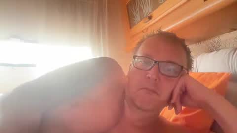 Tom online show from June 26, 3:38 pm