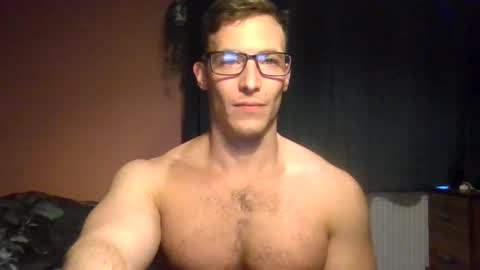 tom90ukx online show from February 20, 5:35 pm