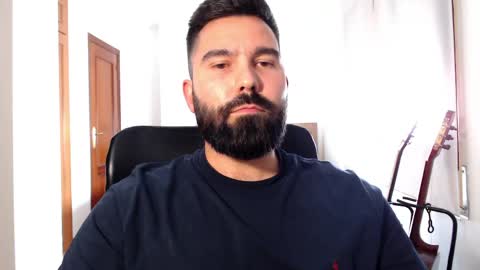 Snapshot of tom_bearded chatting on May 4, 3:30 pm Tom online show from May 4, 3:30 pm