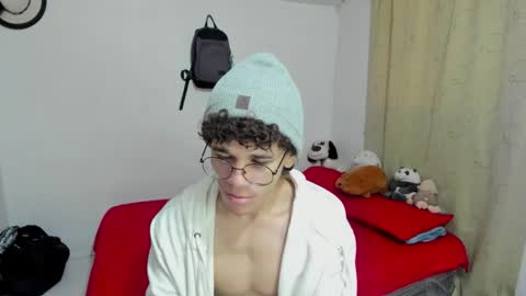 Tom Blue online show from October 1, 12:33 pm