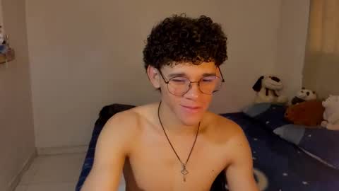 Tom Blue online show from October 28, 1:03 pm