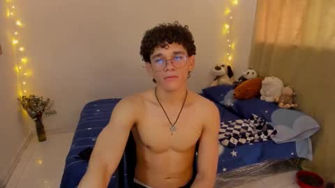 Tom Blue online show from November 7, 3:23 pm