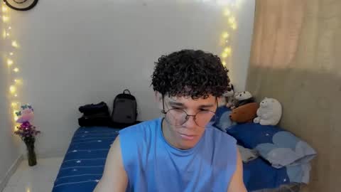 Tom Blue online show from November 20, 2:17 pm