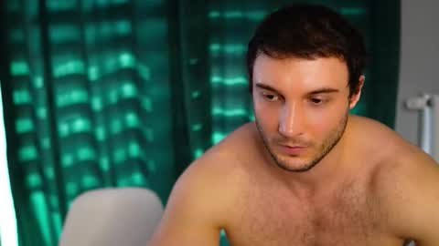 Tom online show from March 11, 8:20 am