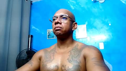 Snapshot of tom_miller chatting on March 6, 7:43 pm Tom Miller online show from March 6, 7:43 pm