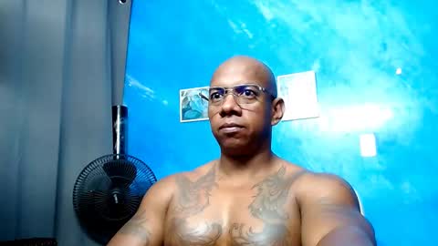 Snapshot of tom_miller chatting on March 19, 2:26 am Tom Miller online show from March 19, 2:26 am