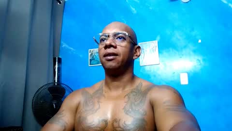 Snapshot of tom_miller chatting on March 19, 7:40 pm Tom Miller online show from March 19, 7:40 pm
