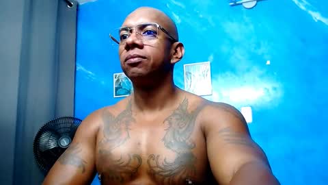 Snapshot of tom_miller chatting on March 28, 2:22 am Tom Miller online show from March 28, 2:22 am