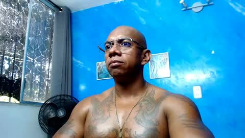 Snapshot of tom_miller chatting on April 1, 7:22 pm Tom Miller online show from April 1, 7:22 pm