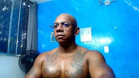 Snapshot of tom_miller chatting on April 2, 9:23 pm Tom Miller online show from April 2, 9:23 pm
