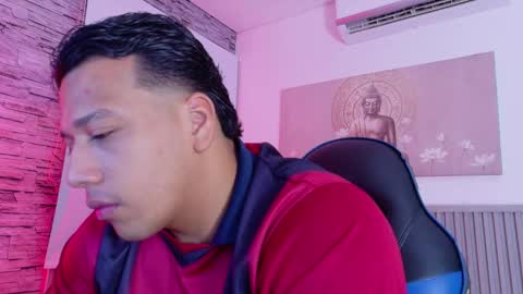 Tom muscle1 online show from March 14, 11:59 am