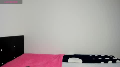 Snapshot of tom_walton chatting on March 6, 8:48 pm tom online show from March 6, 8:48 pm