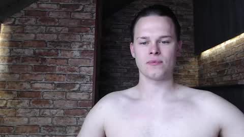 Snapshot of tom_y_ chatting on October 19, 5:19 am Tom online show from October 19, 5:19 am