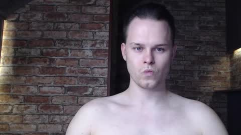 Snapshot of tom_y_ chatting on November 14, 12:59 pm Tom online show from November 14, 12:59 pm