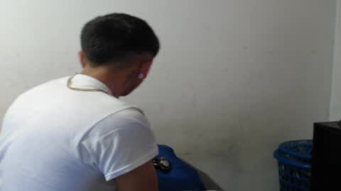 tomas_turbado_ online show from March 30, 7:20 am