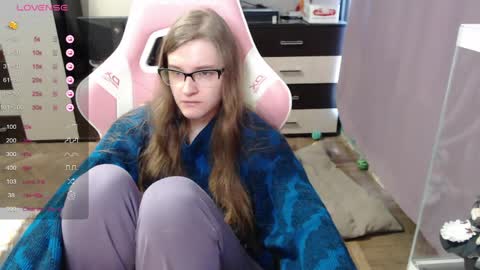 Snapshot of tomato_tease chatting on March 24, 12:10 pm tomato_tease online show from March 24, 12:10 pm