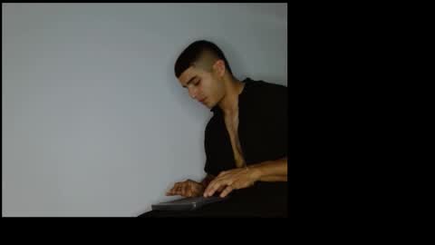 tomaz_18 online show from January 13, 12:38 am