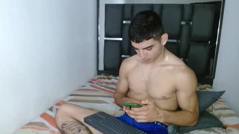 tomaz_18 online show from March 26, 8:47 pm