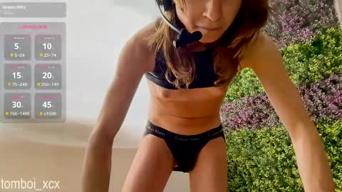 tomboiii online show from April 7, 9:04 pm