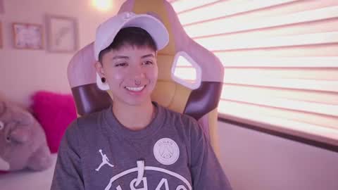 Snapshot of tomboy_tommy chatting on June 23, 2:48 pm Tommy online show from June 23, 2:48 pm