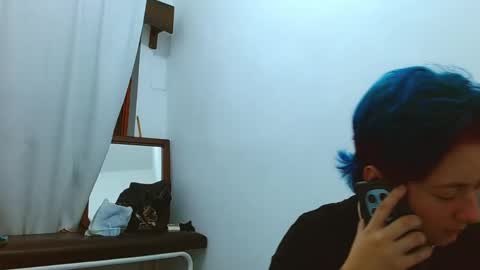 Snapshot of tomboyblue chatting on March 21, 11:52 pm Blue online show from March 21, 11:52 pm