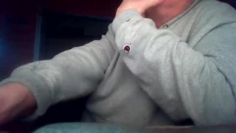 Snapshot of tomcat4848 chatting on April 1, 2:23 am tomcat4848 online show from April 1, 2:23 am