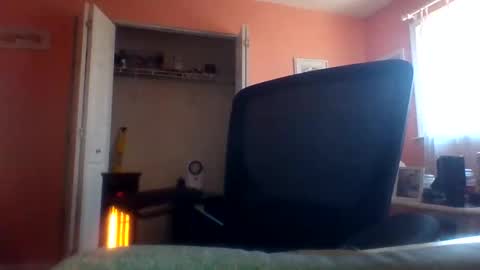 Snapshot of tomcat4848 chatting on April 8, 6:52 pm tomcat4848 online show from April 8, 6:52 pm