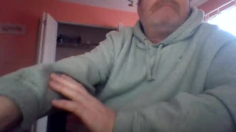 Snapshot of tomcat4848 chatting on April 12, 8:14 pm tomcat4848 online show from April 12, 8:14 pm