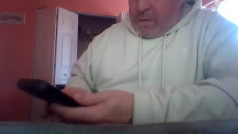 Snapshot of tomcat4848 chatting on April 24, 5:59 pm tomcat4848 online show from April 24, 5:59 pm