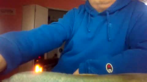 Snapshot of tomcat4848 chatting on April 25, 10:40 am tomcat4848 online show from April 25, 10:40 am