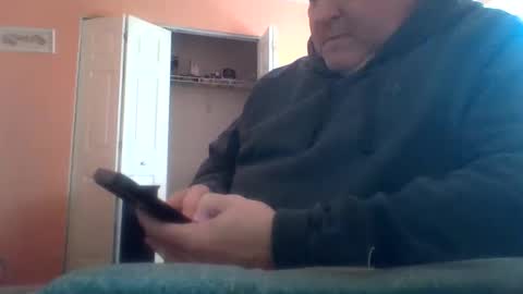 Snapshot of tomcat4848 chatting on April 27, 3:32 pm tomcat4848 online show from April 27, 3:32 pm