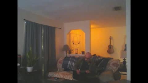 sirmuggsalot online show from December 4, 8:01 am