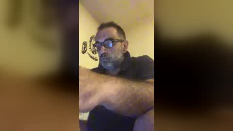 Snapshot of tomcop11111 chatting on July 10, 11:07 pm tomcop11111 online show from July 10, 11:07 pm