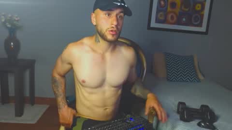 tomDavisXl online show from February 22, 3:18 am