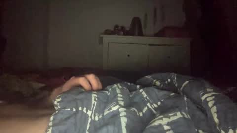 Snapshot of tomford321 chatting on January 25, 1:43 am tomford321 online show from January 25, 1:43 am