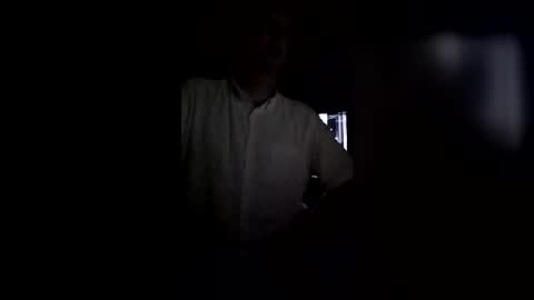 Snapshot of tomhubz chatting on June 28, 1:00 am tomhubz online show from June 28, 1:00 am
