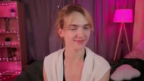 Snapshot of tomikavilandre chatting on June 26, 7:07 pm Lana online show from June 26, 7:07 pm