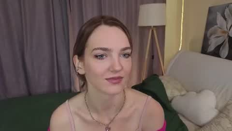 Snapshot of tomikavilandre chatting on July 17, 7:08 pm Lana online show from July 17, 7:08 pm