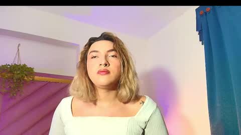   online show from October 28, 1:47 pm