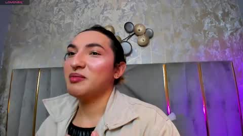   online show from May 20, 12:22 pm