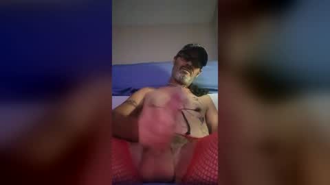 Snapshot of tommgunn25 chatting on June 14, 9:11 am tommgunn25 online show from June 14, 9:11 am