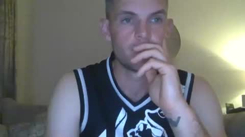 tommietommie123 online show from May 26, 9:44 pm