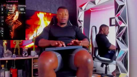 Tom Mike online show from March 3, 2:28 am