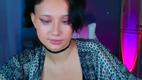 Snapshot of tommioo7 chatting on February 3, 6:40 am Galadriel online show from February 3, 6:40 am