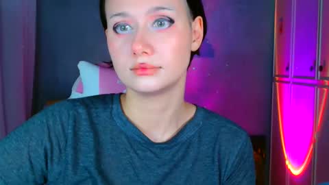 Snapshot of tommioo7 chatting on February 8, 7:17 pm Galadriel online show from February 8, 7:17 pm