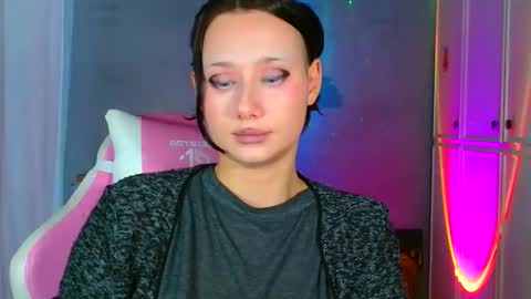 Snapshot of tommioo7 chatting on February 9, 9:24 am Galadriel online show from February 9, 9:24 am