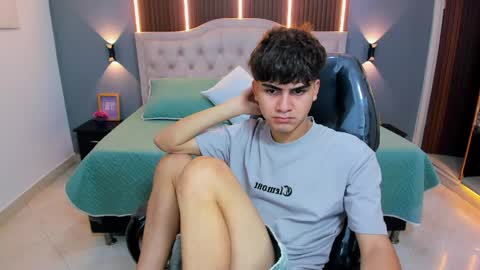 Tommy  online show from April 15, 3:35 am