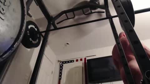 tommy4inch online show from April 12, 6:46 pm